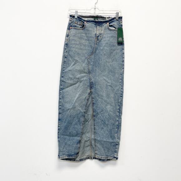 Wild Fable Women's Raw Hem Low Rise Denim Midi Skirt Light Wash Size 0 - Picture 2 of 6